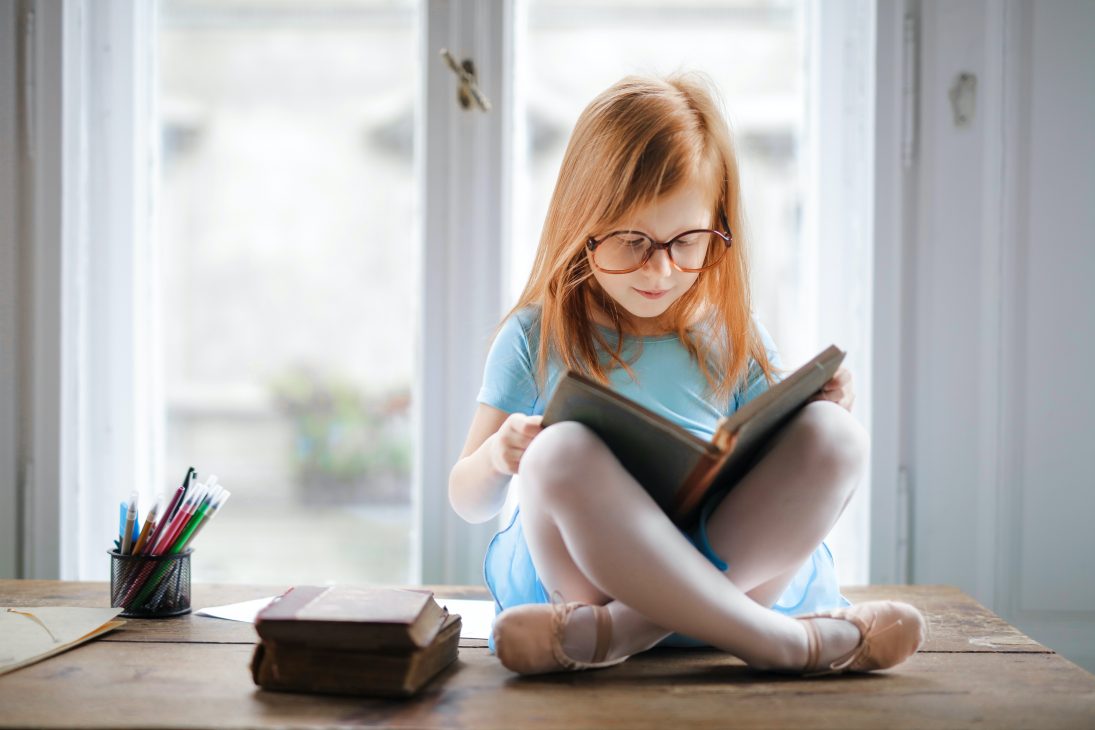 What should be kept in mind while purchasing glasses for kids?