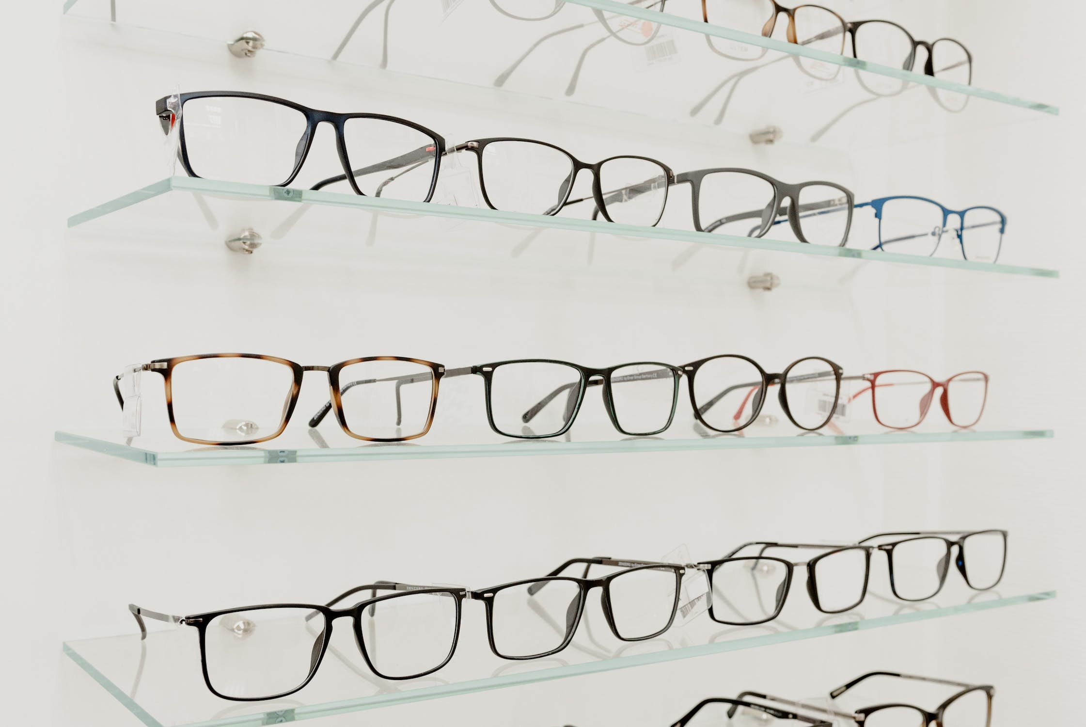 6 Eyewear Retailers in the UK Eyewear Trends & Eyecare Blog